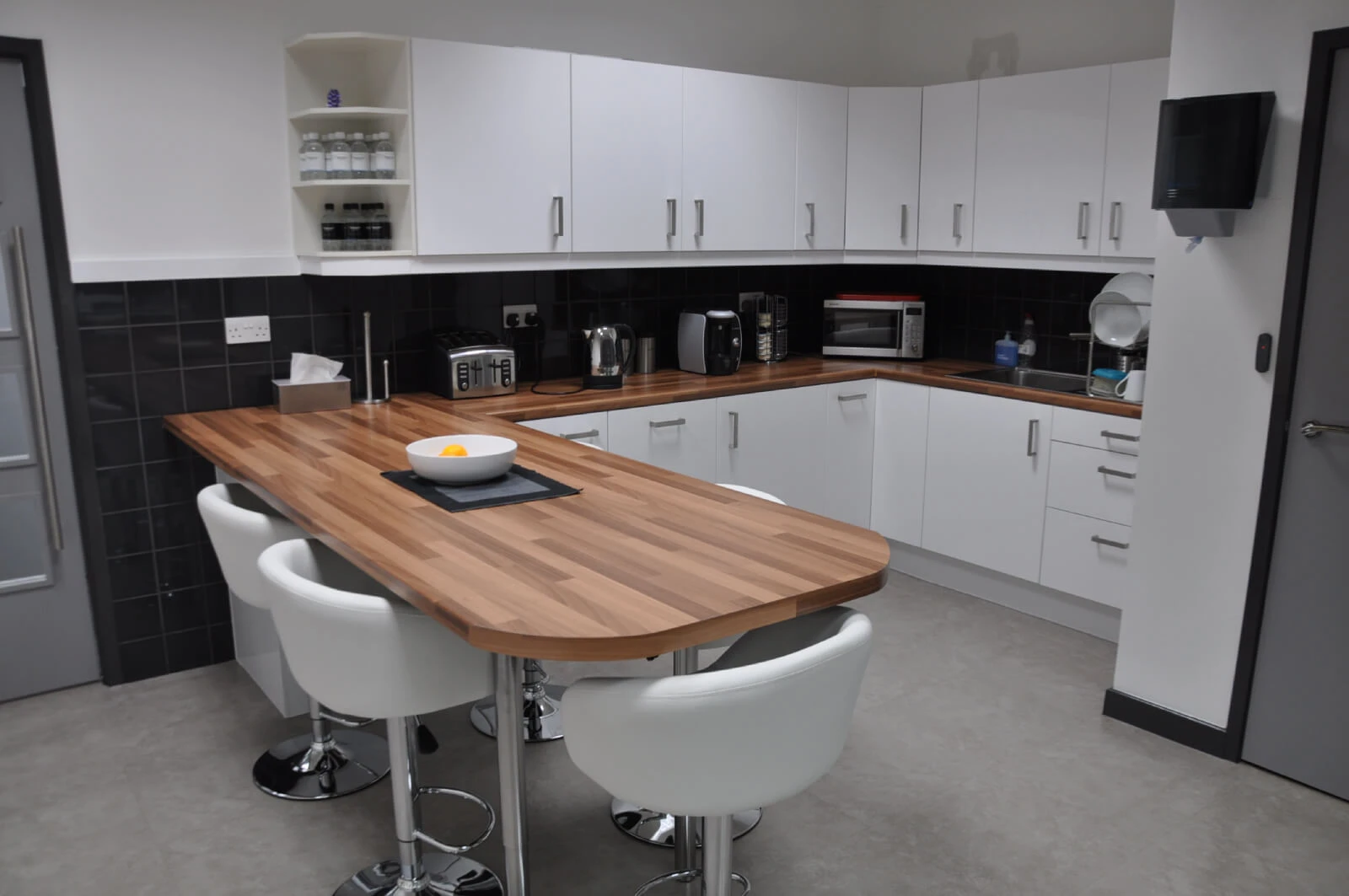 Office-refurbishment-and-fitout-small-works