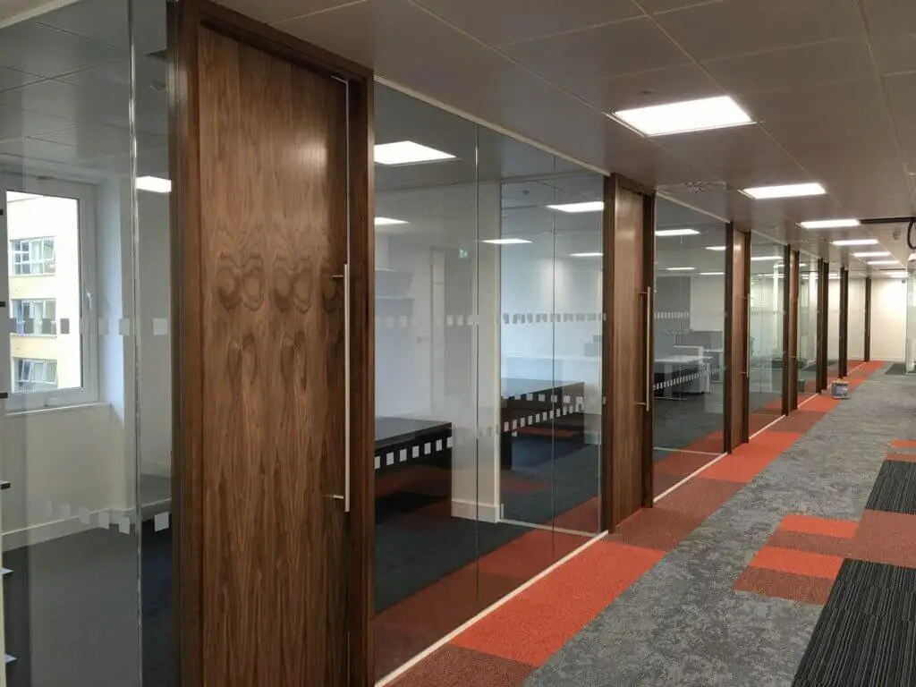 Office-space-design-with-solid-doors-glass-partitions-6